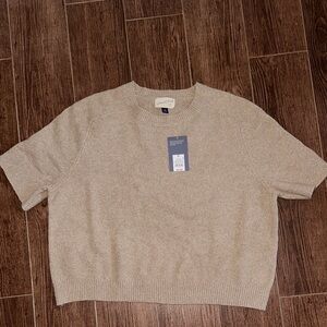 Women’s short sleeve crew neck sweater Universal Threads Xl NWT